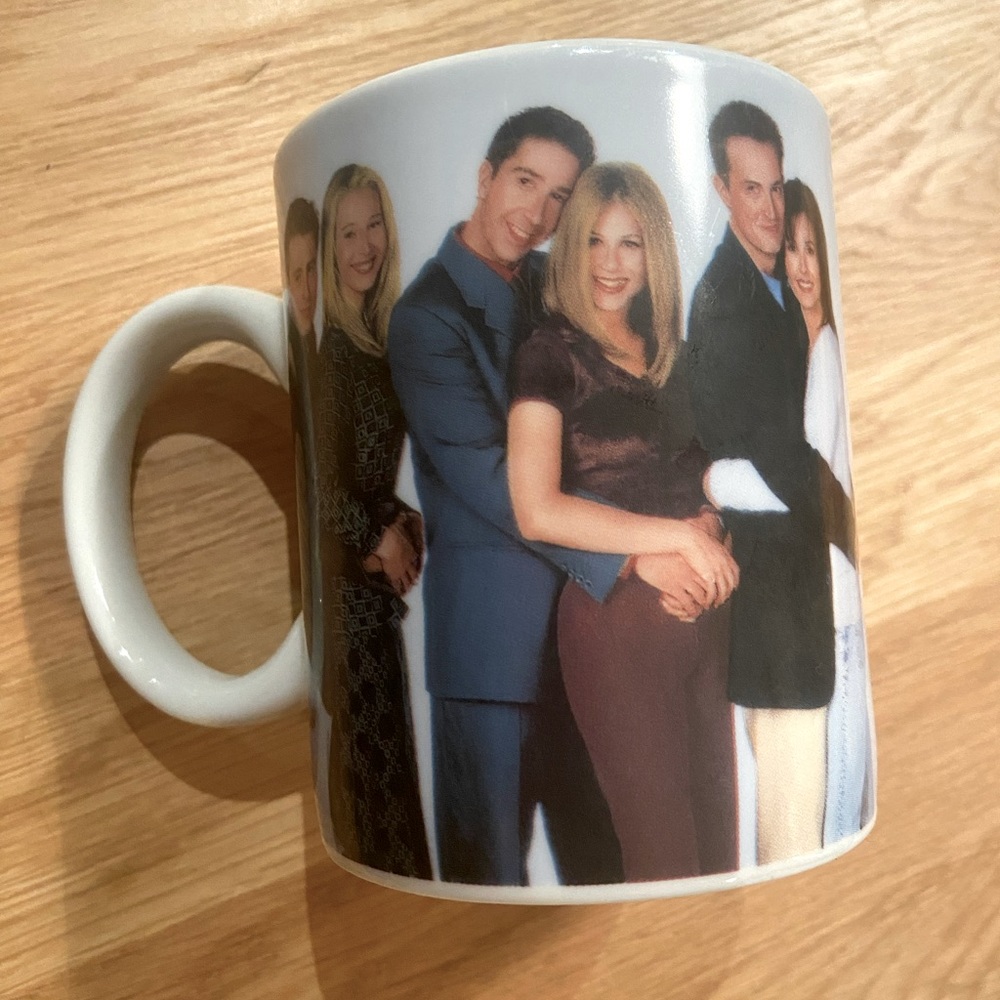 Vintage FRIENDS mug - 90s nostalgia!